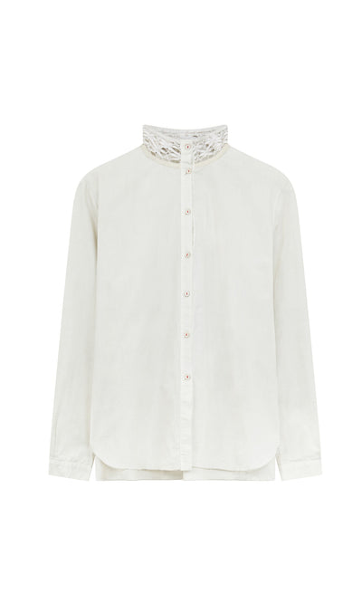 Plümo- Cleo Shirt: white long-sleeve blouse with front buttons, lace high collar, and artisanal finish on plain background.