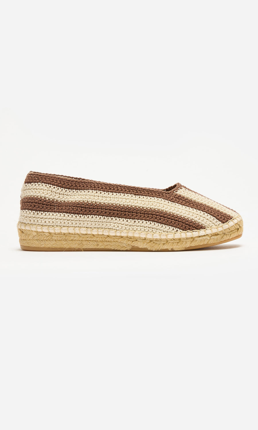 Plümo- Basque Espadrilles: Brown/beige striped, woven texture, cushioned insoles, jute sole, handmade in Spain.