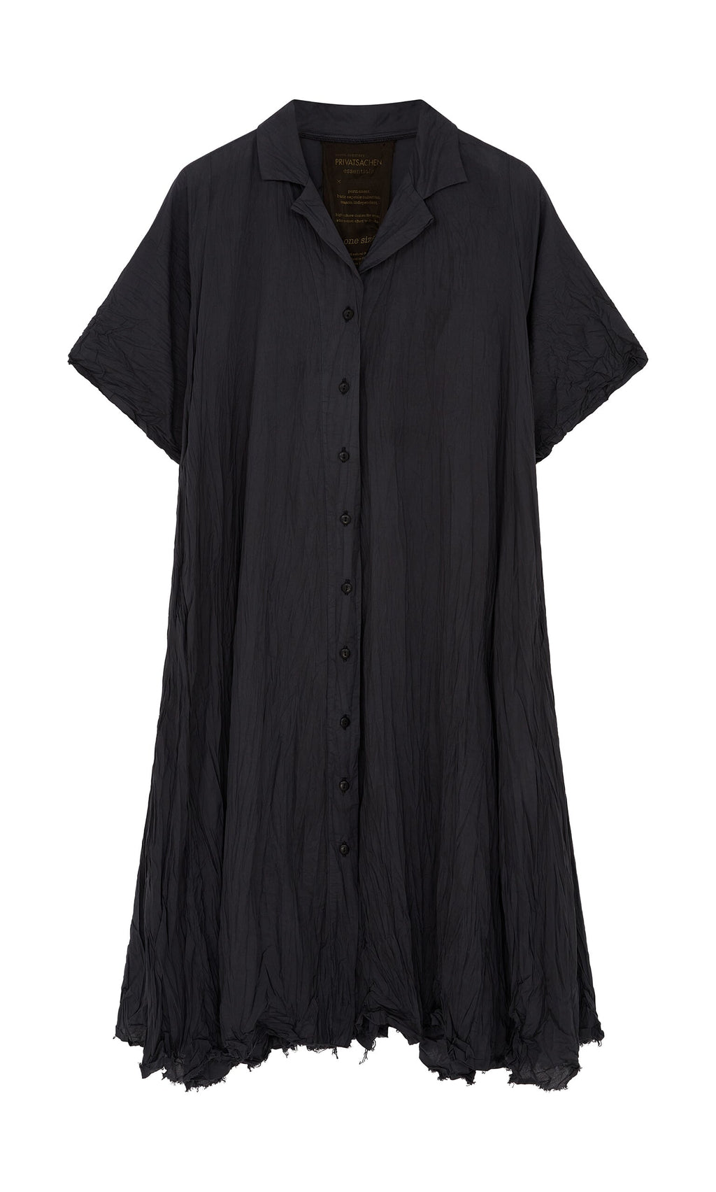 Plümo- The Brook Crinkle Dress is a relaxed-fit, short-sleeve black cotton shirt dress with a subtle collar and crinkled texture.