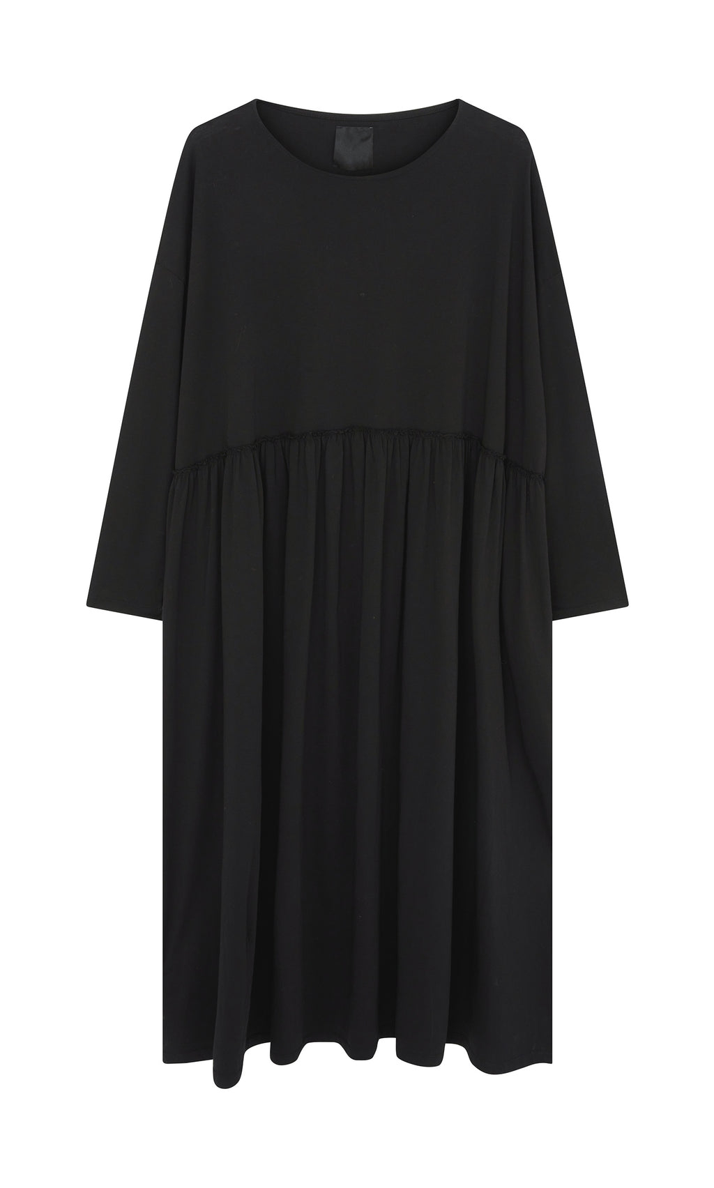 Plümo  The Kobke Dress: loose-fitting black organic cotton jersey, 3/4 sleeves, and a gathered waist for everyday comfort.