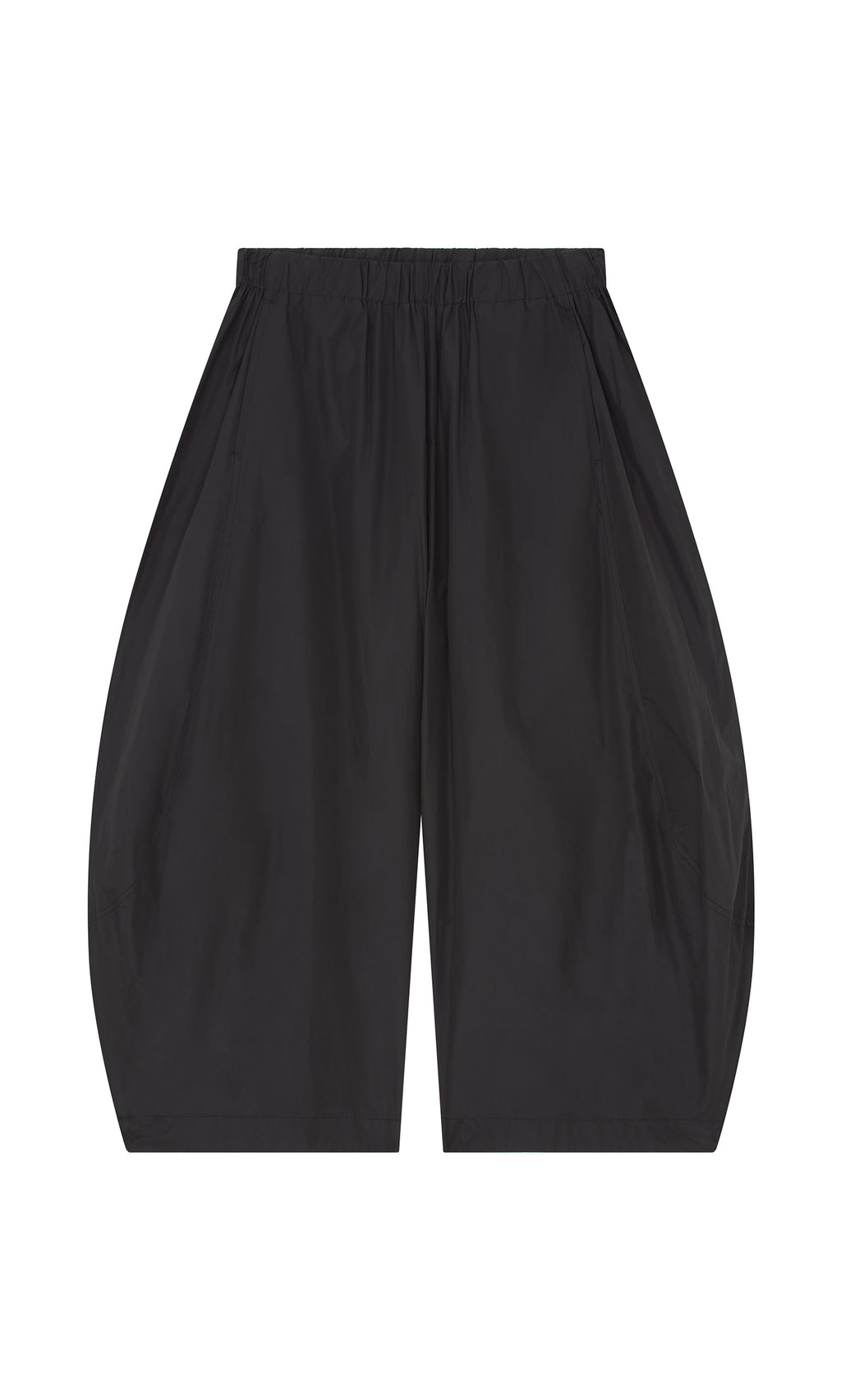Plümo  Hooley Pants: black, wide-leg balloon shorts with elasticated waist, displayed flat on a white background.