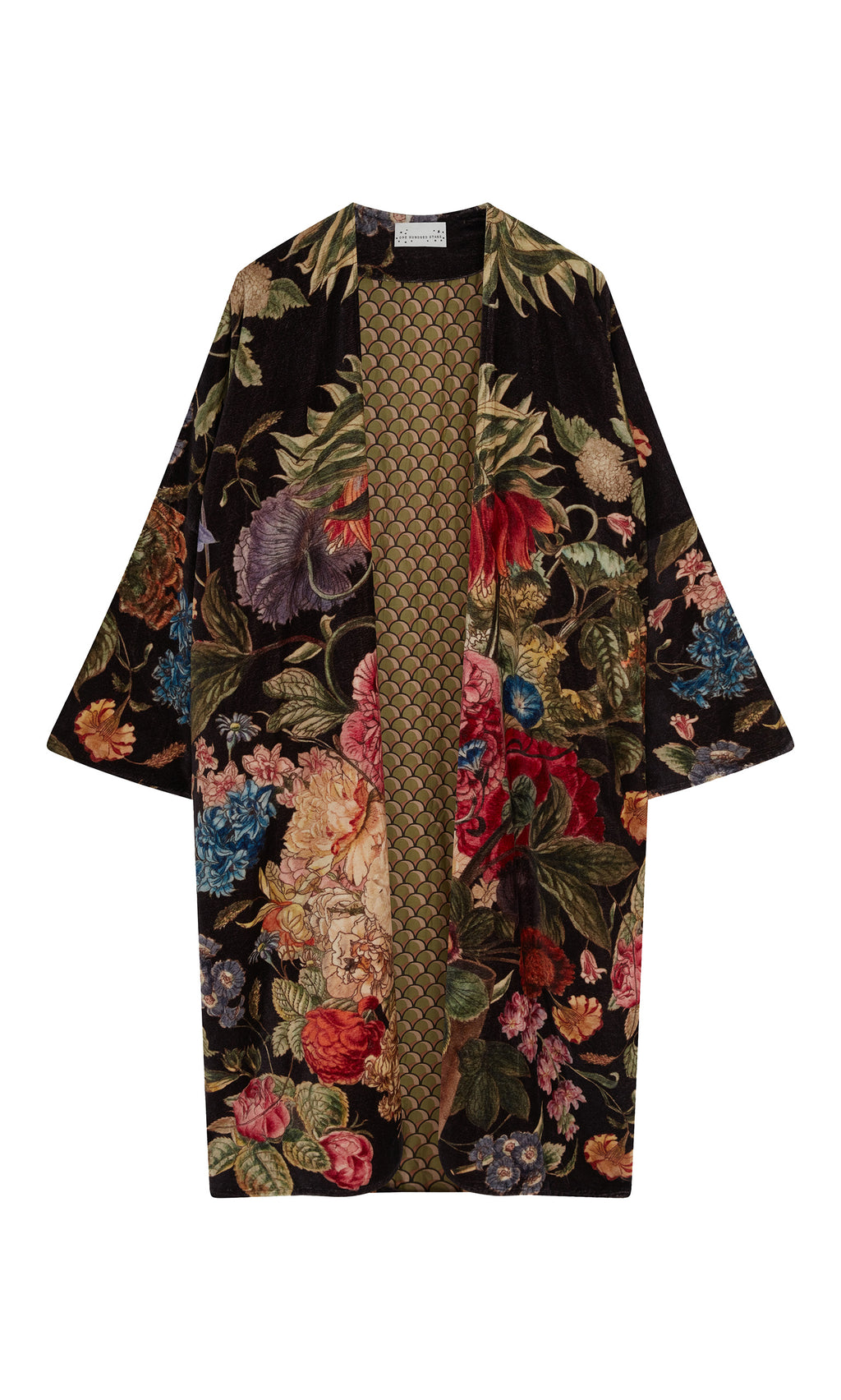Plümo  Shilling Velvet Coat: Wide sleeves, geometric lining—an eco-chic pick for sustainable style lovers.