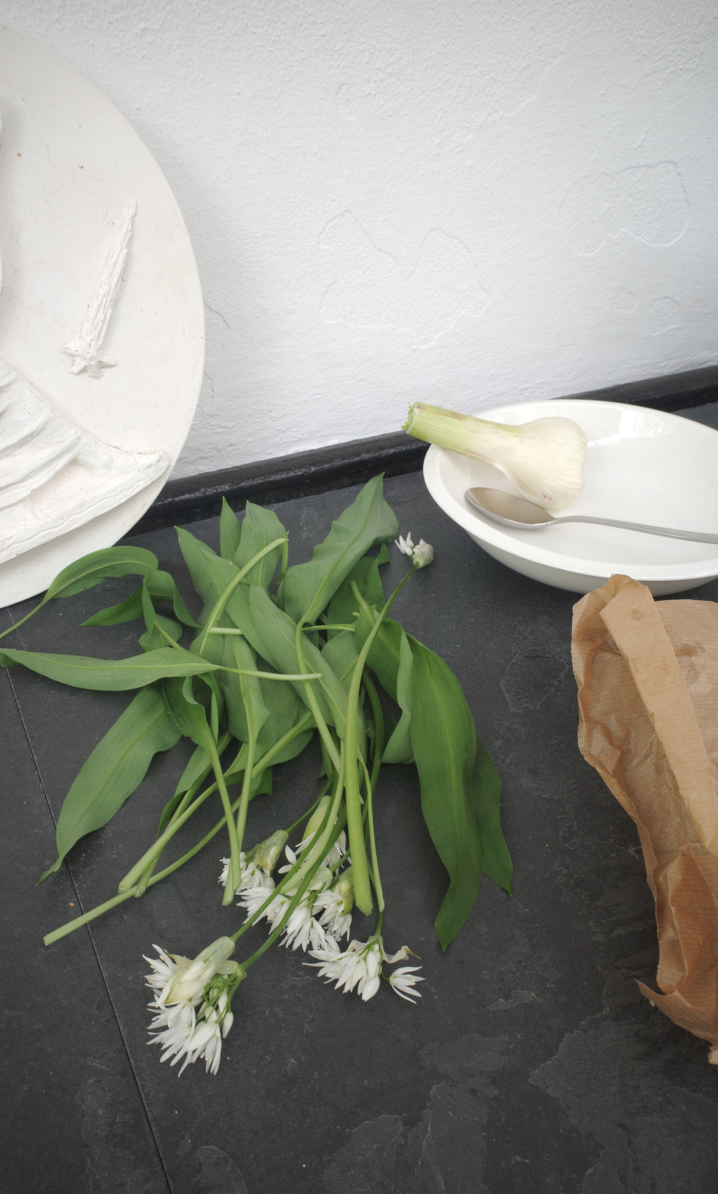 Plümo  Vegetable Recipes By Jess Dennison features seasonal, vegetarian dishes inspired by wild garlic leaves and flowers.