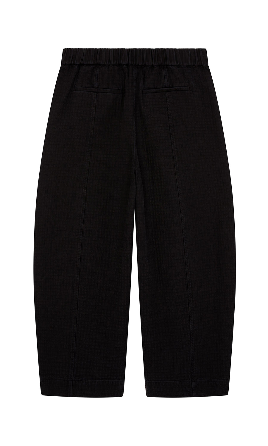 Plümo  Coal Calow Pants: loose-fit, knee-length shorts in coal black with elastic waist, front seams. Shown on white background.