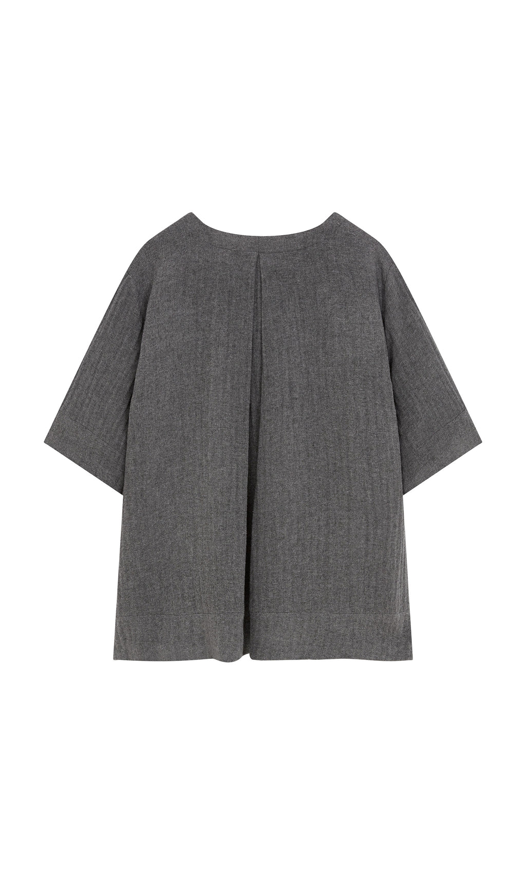 Plümo  Moy Jacket: gray, short-sleeved, loose-fit top with front pleat and ribbon tie neckline on a white background.