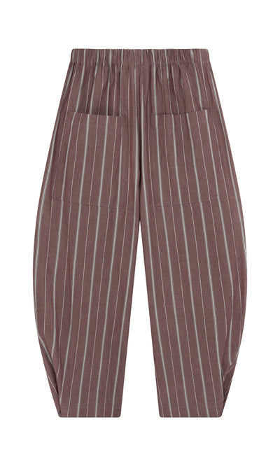 Plümo  Butoni Pants - Liquorice: Brown loose-fit cotton pants with stripes, elastic waist, and front pockets on white background.