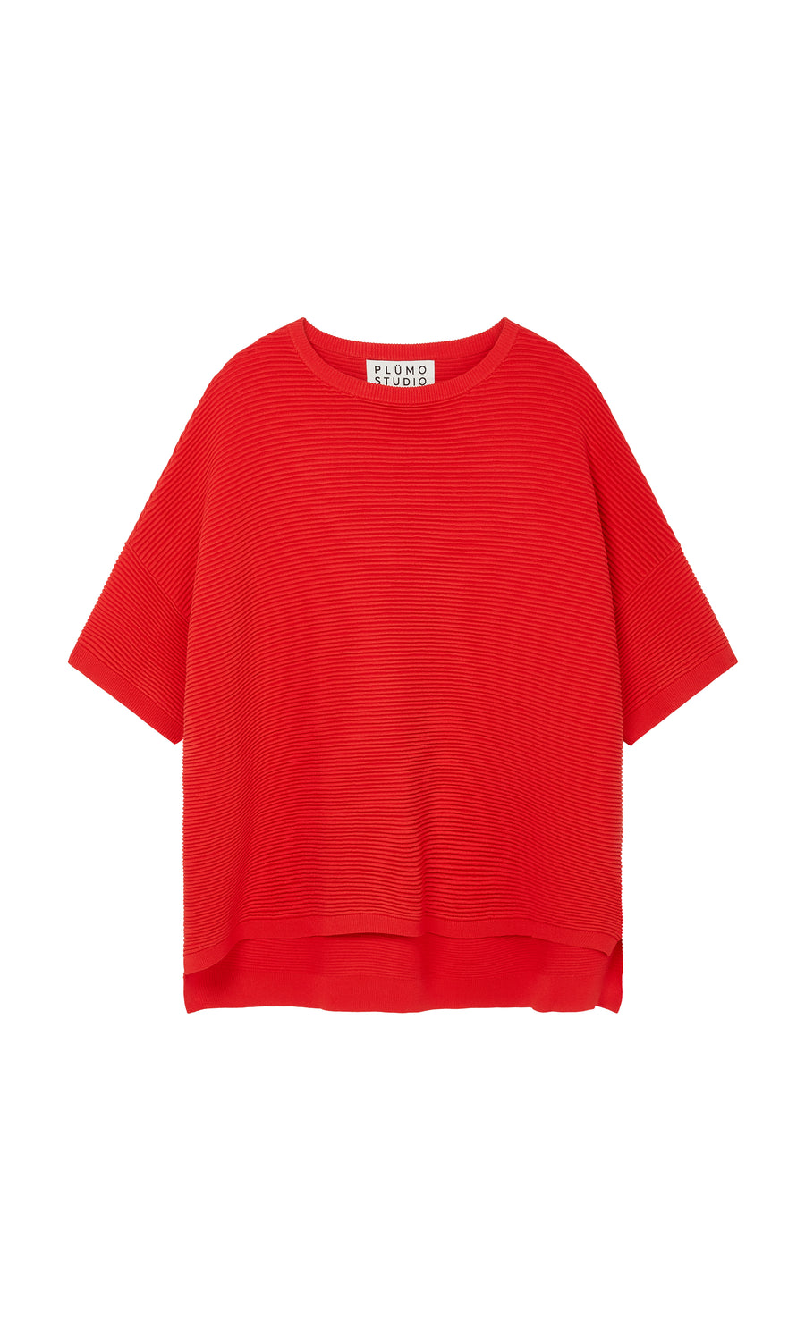Plümo  Jack Sweater Short Sleeve - Lava: Plant-based knit, bright red, ribbed cropped sleeves, loose fit for comfort.