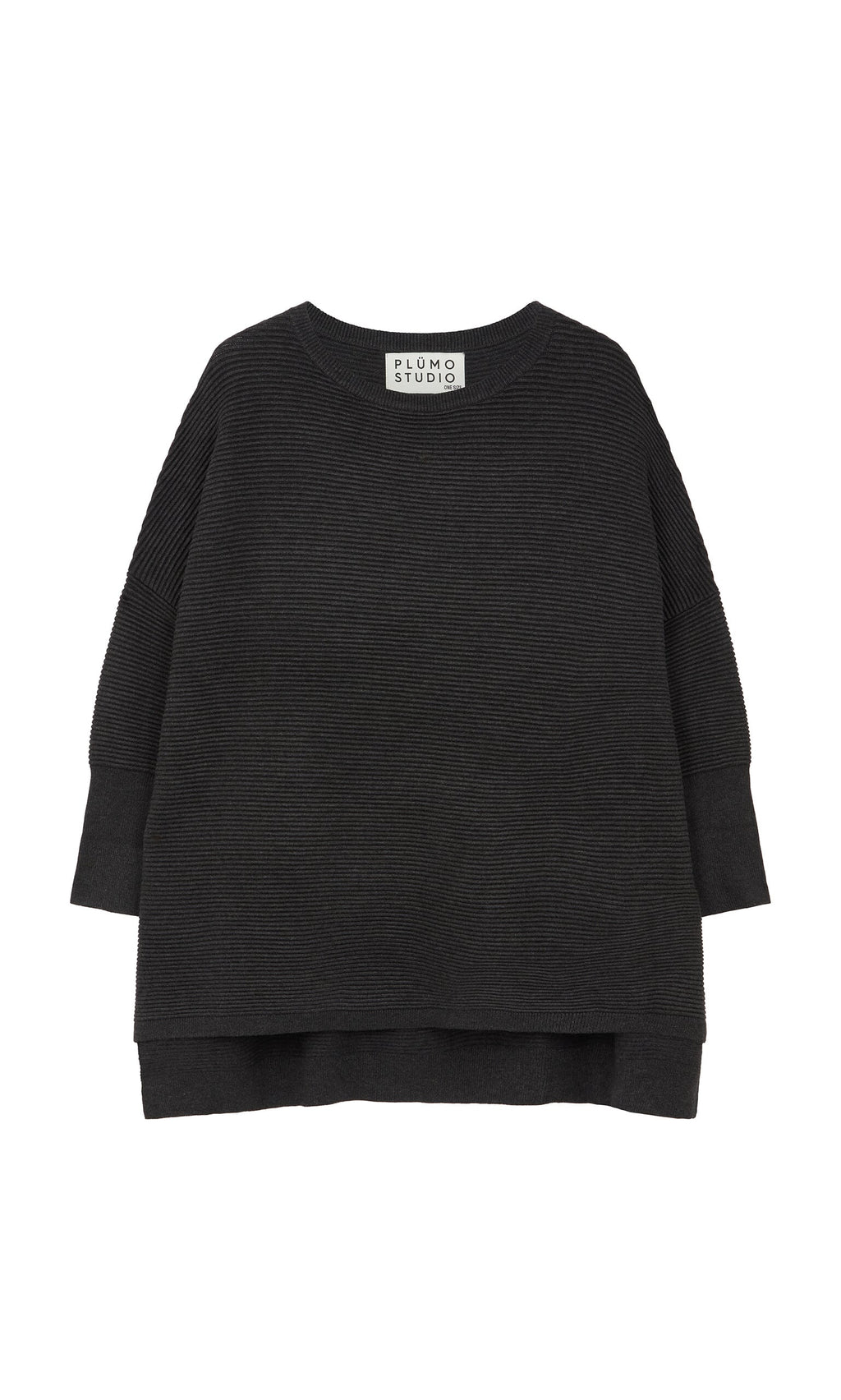 Plümo- Loose-fitting Jack Sweater in graphite with ribbed texture, dropped shoulders, and long sleeves against a white background.