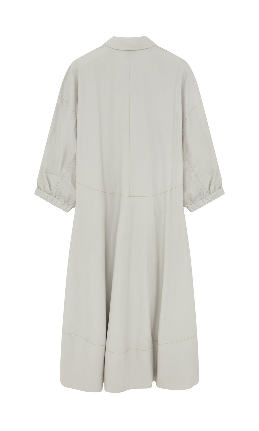 Plümo- Back view of the Kaisa Dress in light gray cotton poplin with collar, balloon sleeves, and a loose, flowing fit.