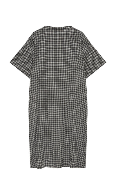 Plümo- Back view of the Marin Dress - Plaid, a loose-fitting sustainable hemp dress with short sleeves on white background.