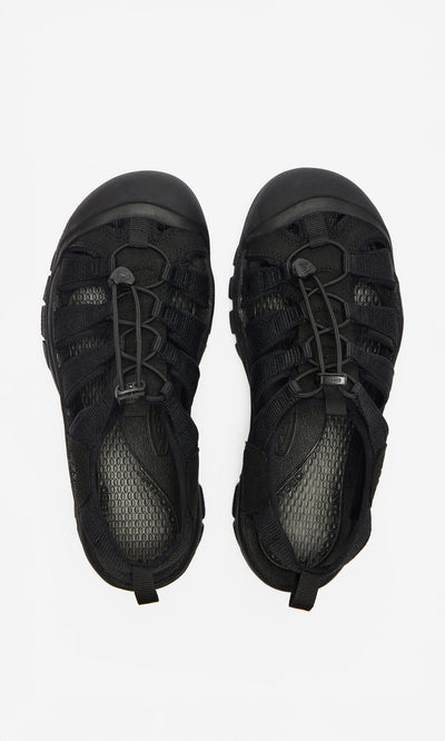 Plümo- Black Newport Sandals with mesh uppers and arch support, shown from above on a white background.