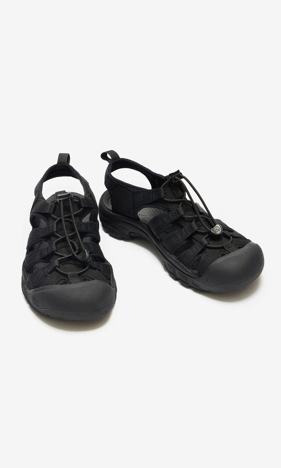 Plümo- Black Newport Sandals with arch support and bungee laces—ideal for outdoor adventures.
