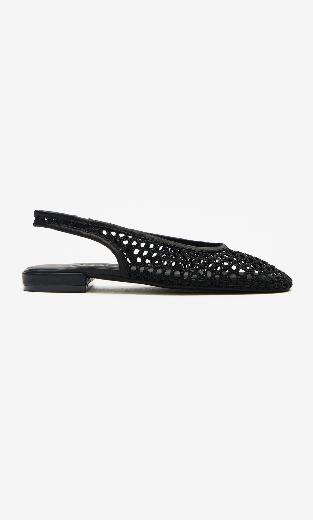 Plümo- Noa Slingbacks: Black mesh flats with an open, woven design and pointed toe, shown in a modern Danish side profile.