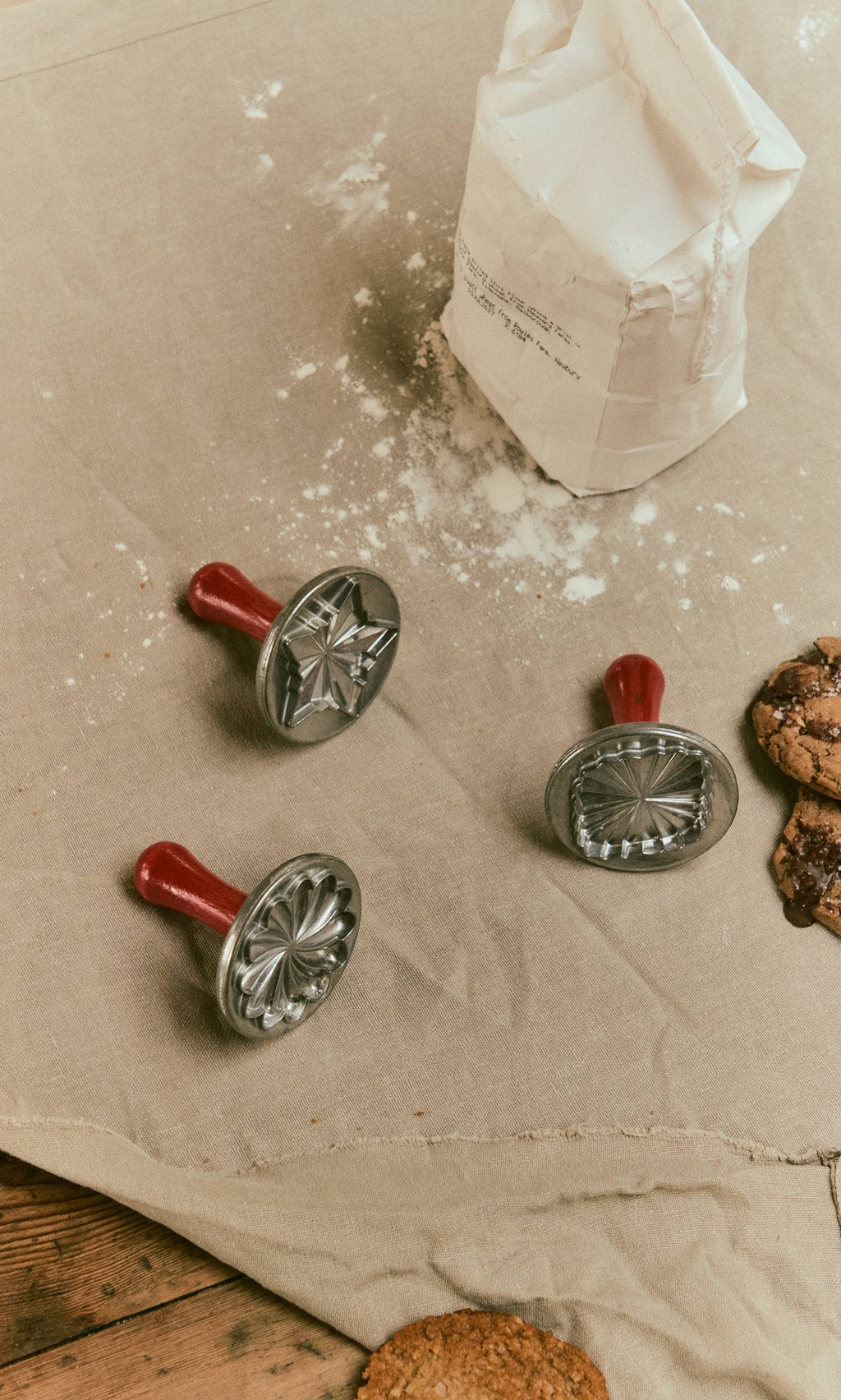 Set of Cast Aluminium Cookie Stamps in Intricate Designs – Plümo Ltd