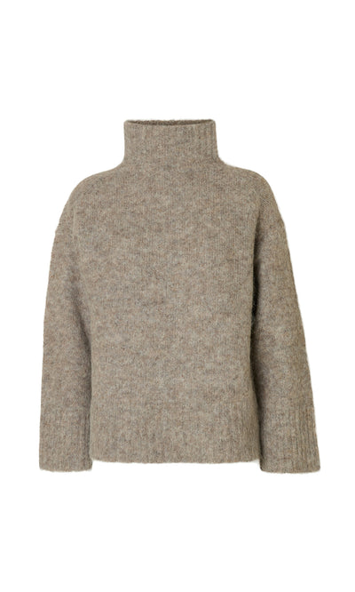 Plümo  Beel Rollneck: a relaxed-fit beige oat grey sweater with ribbed cuffs and hem—perfect for cozy, warm days.