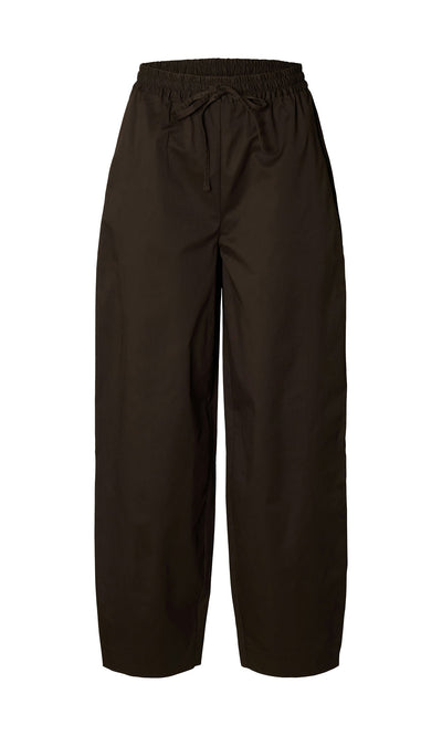Plümo- Kathleen Pants: Black barrel-leg with elastic drawstring waist in organic cotton, shown on a white background.
