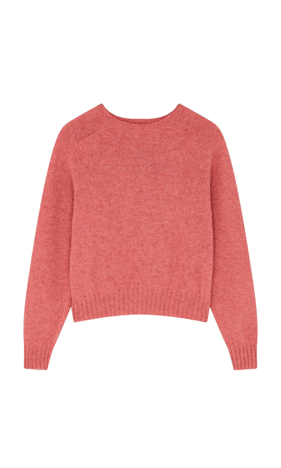 Plümo- The Wicklow Crewneck in Tea Rose is a plain, long-sleeve seam-free sweater with ribbed cuffs and hem.