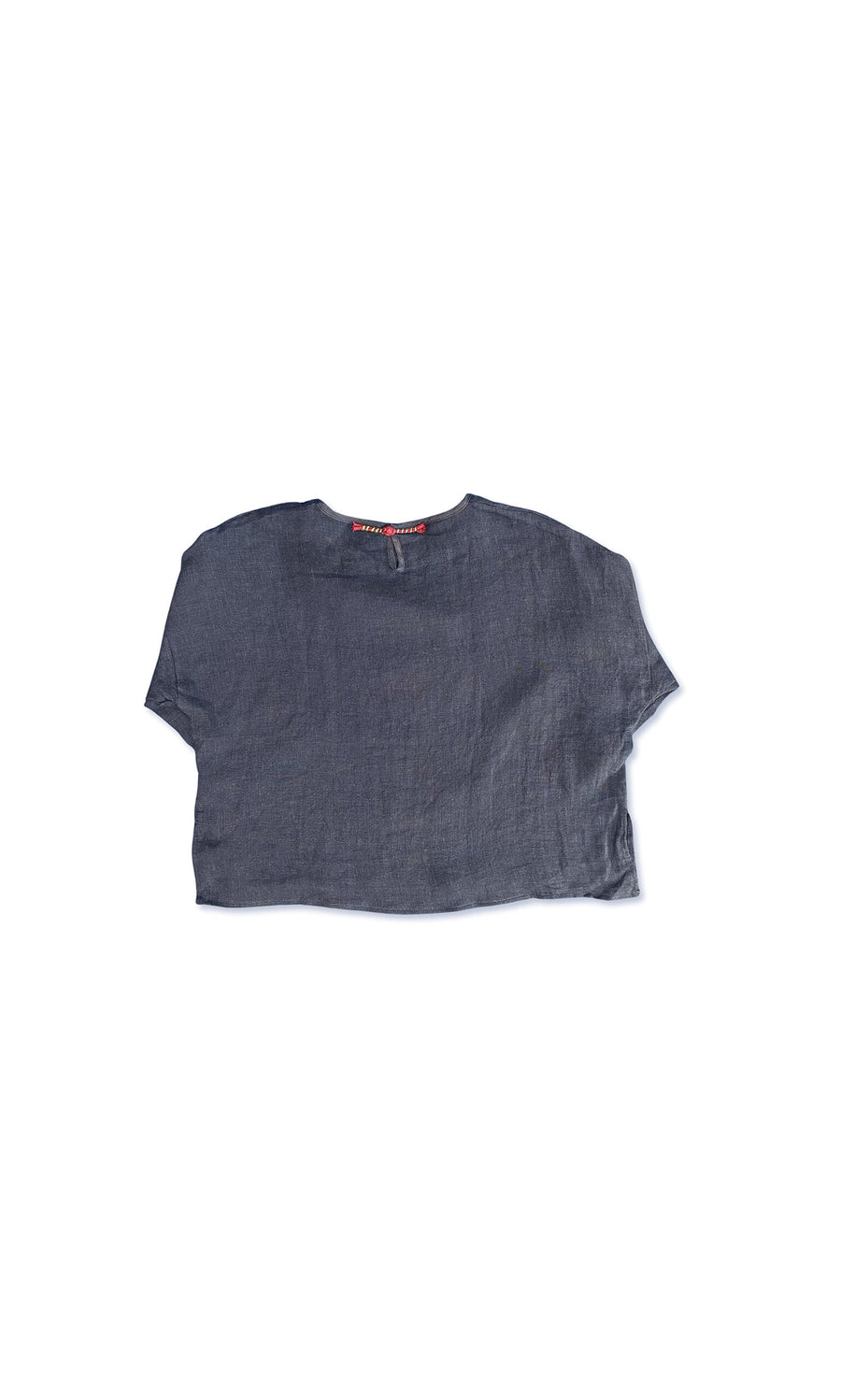 Plümo- Ren Linen Top in dark gray, boxy cropped t-shirt style, shown laid flat on a white background.