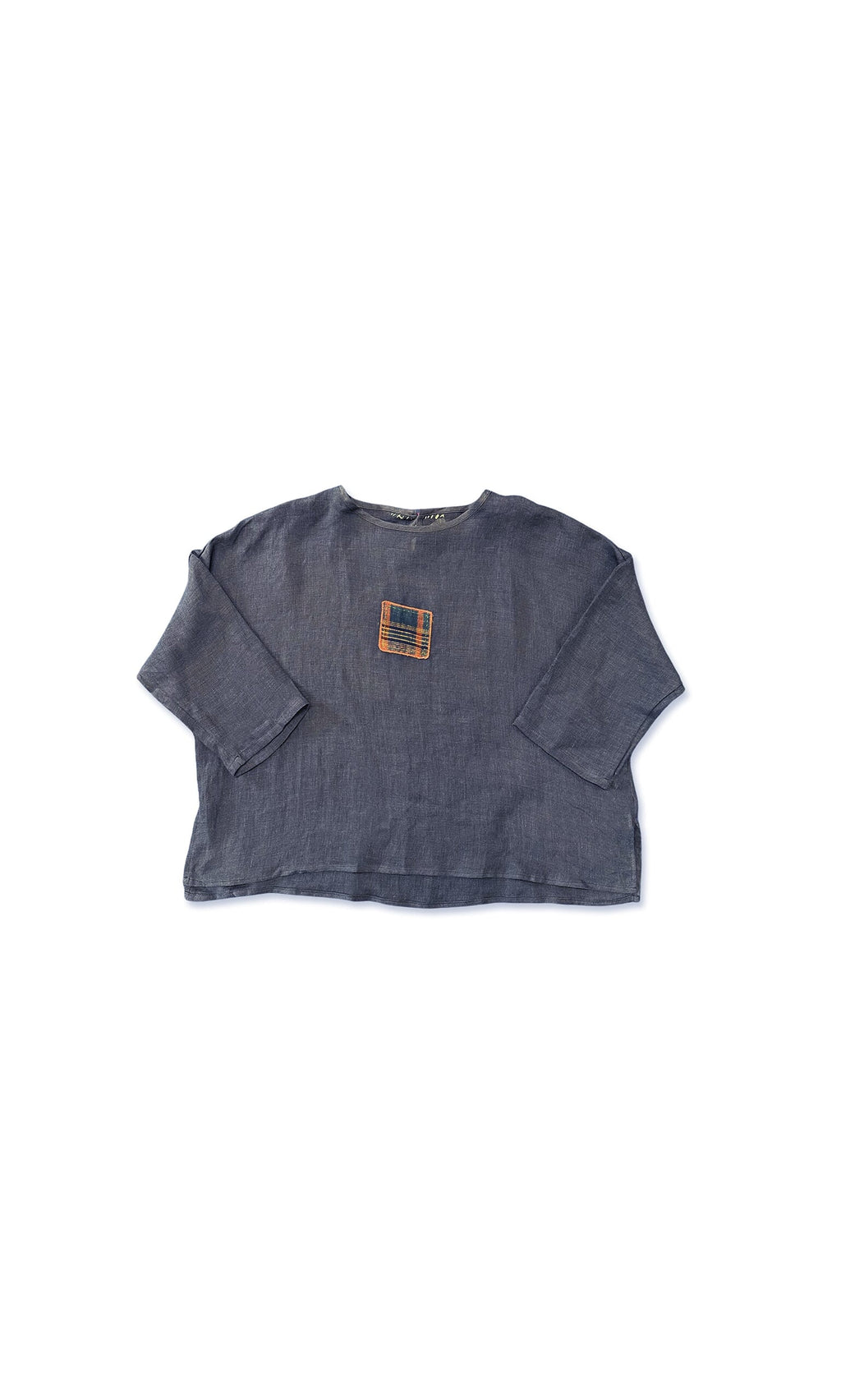 Plümo- Ren Linen Top: loose-fitting navy linen with long sleeves and a tartan chest pocket, shown on white background.