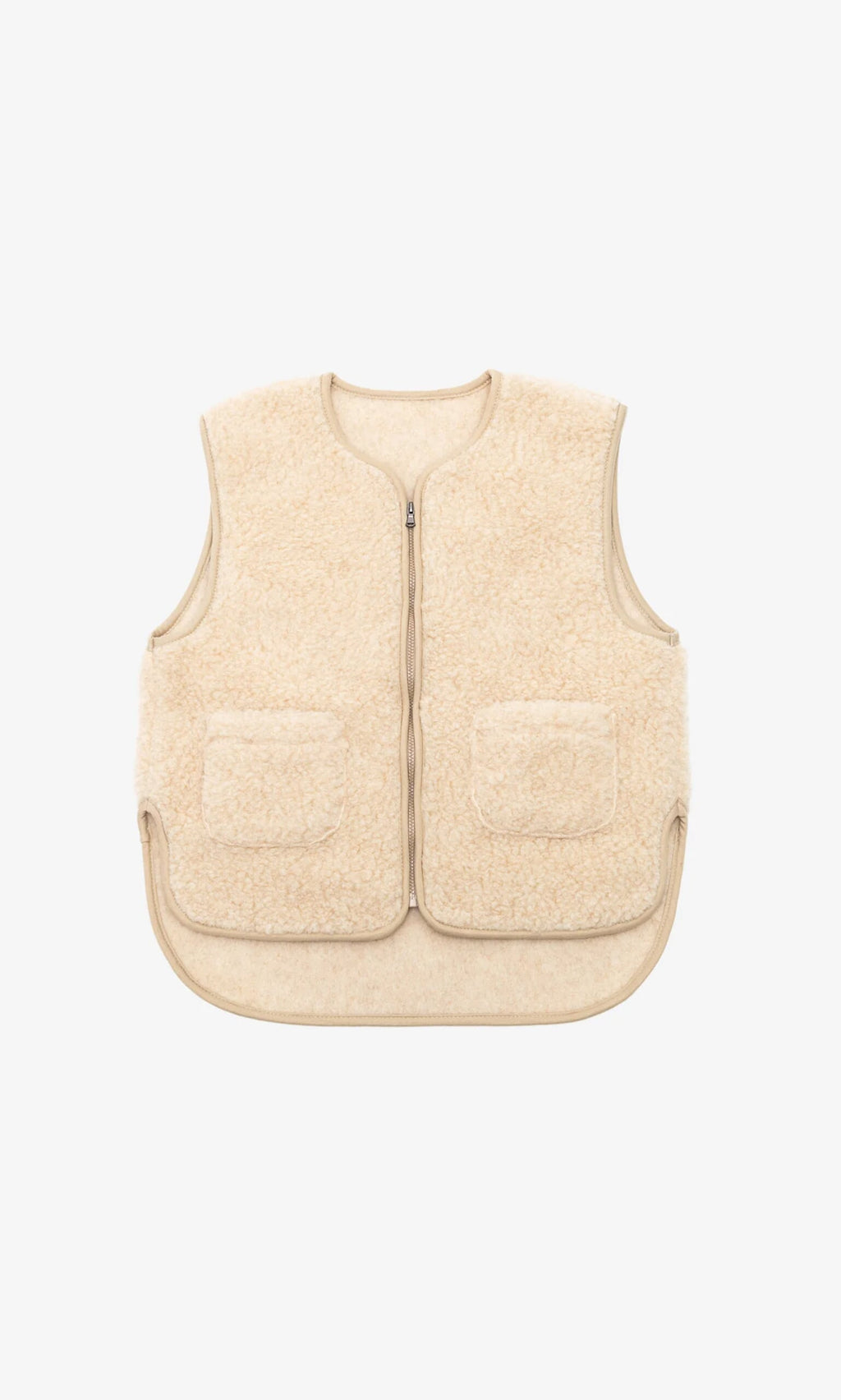 Plümo- Sprig Gilet: beige women’s wool vest with front zipper, two pockets, and rounded hem on a white background.
