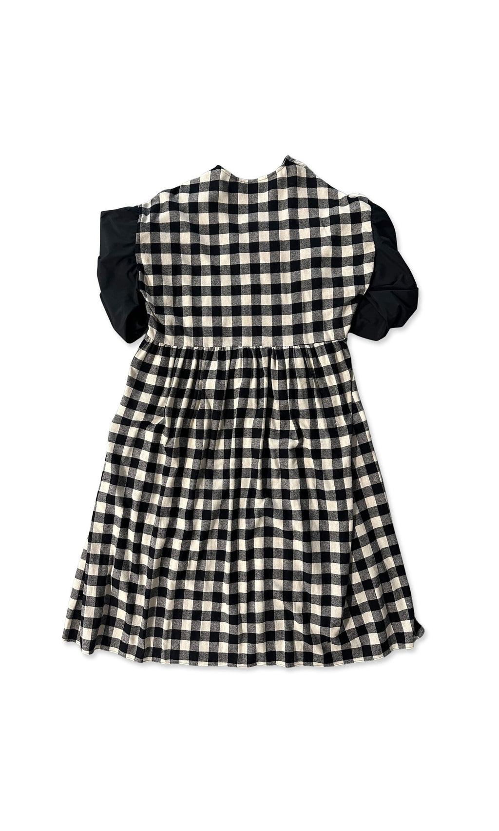 Plümo- Alya Dress in black gingham with puff sleeves, shown flat on a white background for a relaxed vibe.