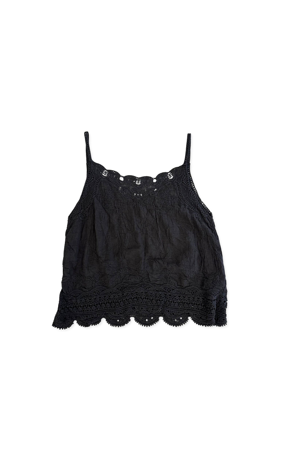 Plümo- Bethan Top: black cotton vest with lace trim, scalloped hem, and lightweight breathable fabric on white background.