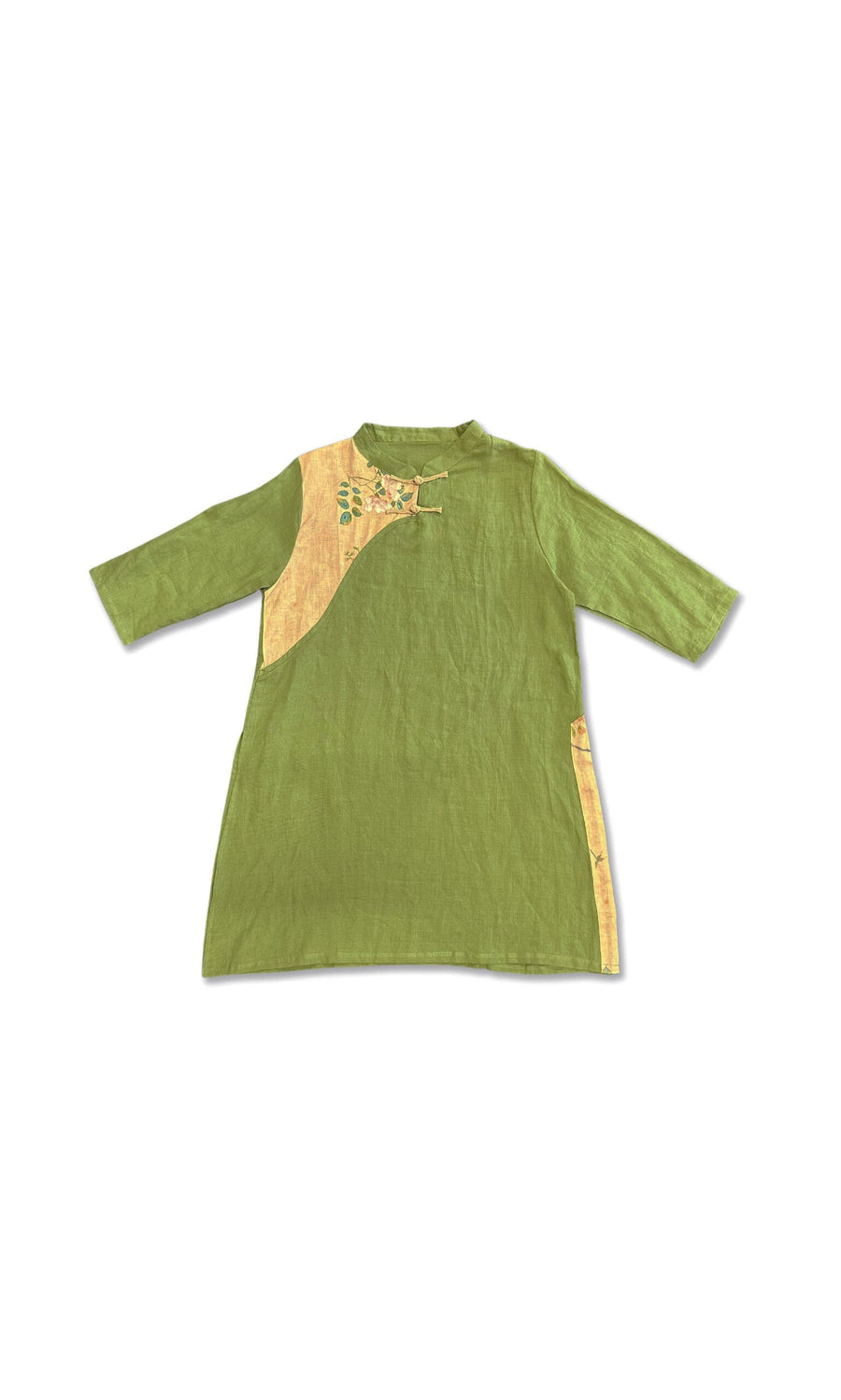 Plümo- Gifu Top - Green: long-sleeved ramie tunic with beige patch and floral embroidery, displayed on white background.