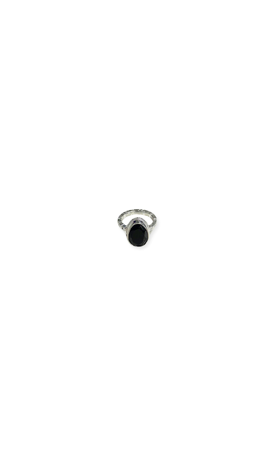 Plümo- Onyx Ring - Silver: A bold sterling silver ring with a large round onyx gemstone, shown on a white background.