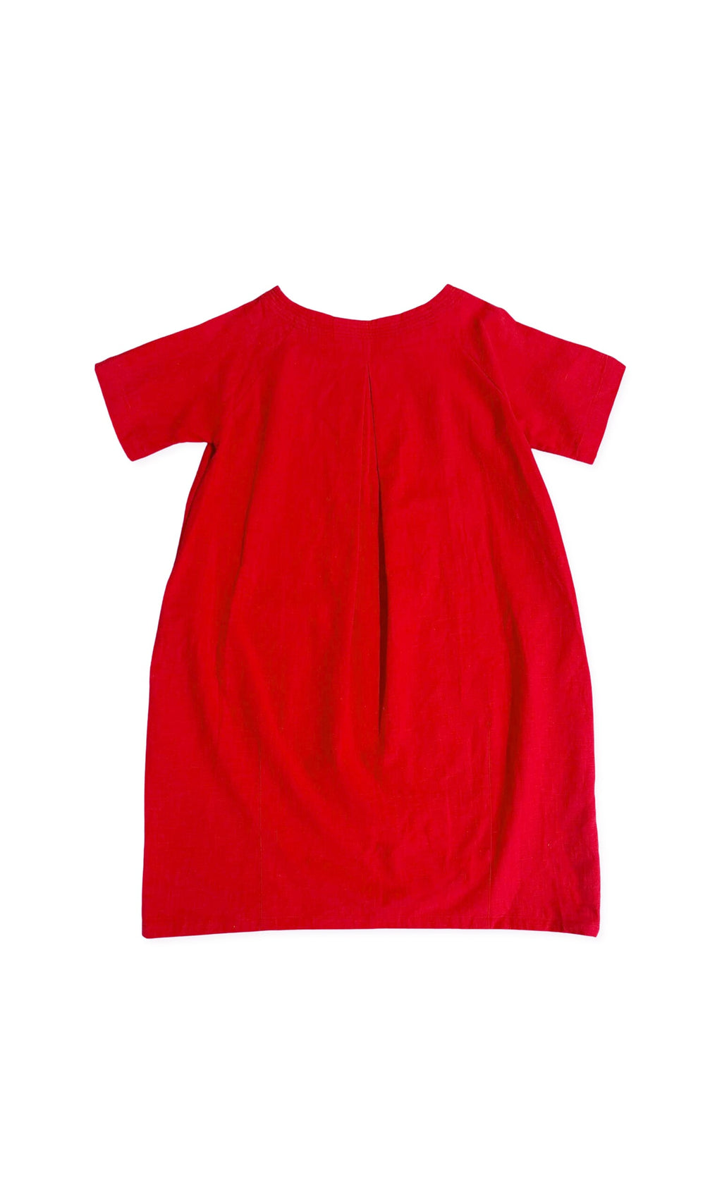 Plümo- The Vale Linen Dress is a short-sleeved, knee-length red dress with a loose, circular silhouette on white.