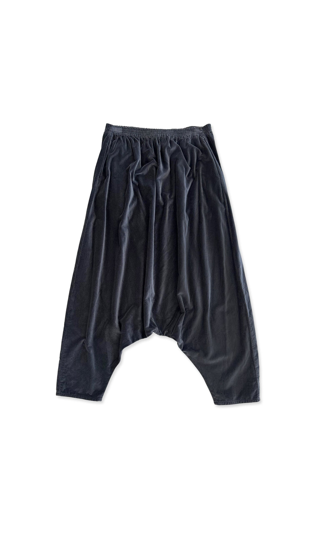 Plümo- Stone Velvet Pants in dark grey with an elastic waistband, displayed flat on a white background.